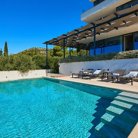 Hedera Estate, Hedera Xv Villa