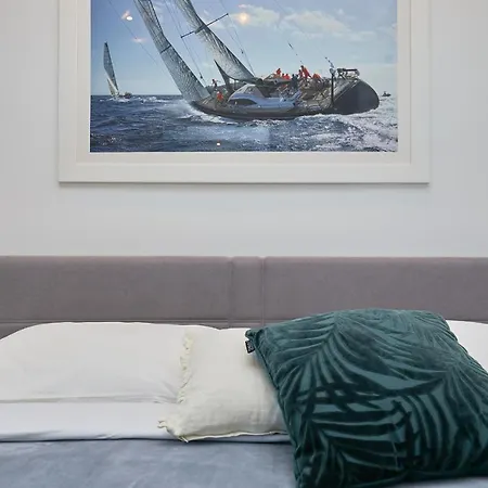 Hedera Estate, Hedera Xv