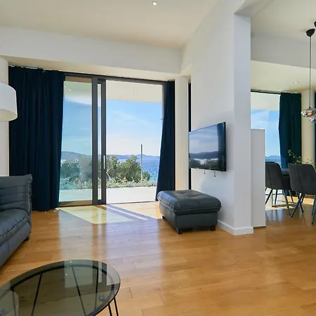 Villa Hedera Estate, Hedera Xv Slano