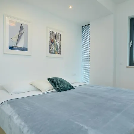 Hedera Estate, Hedera Xv * Slano