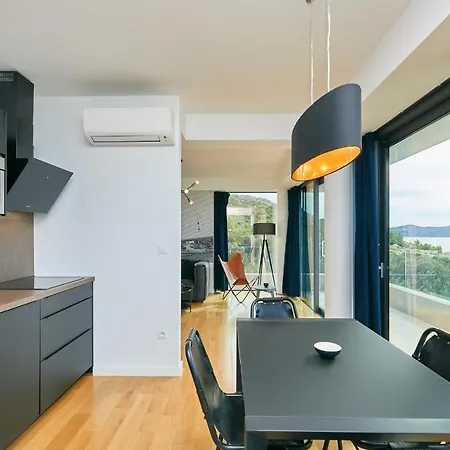 Villa Hedera Estate, Hedera Xv Slano