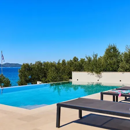 Villa Hedera Estate, Hedera Xv Slano